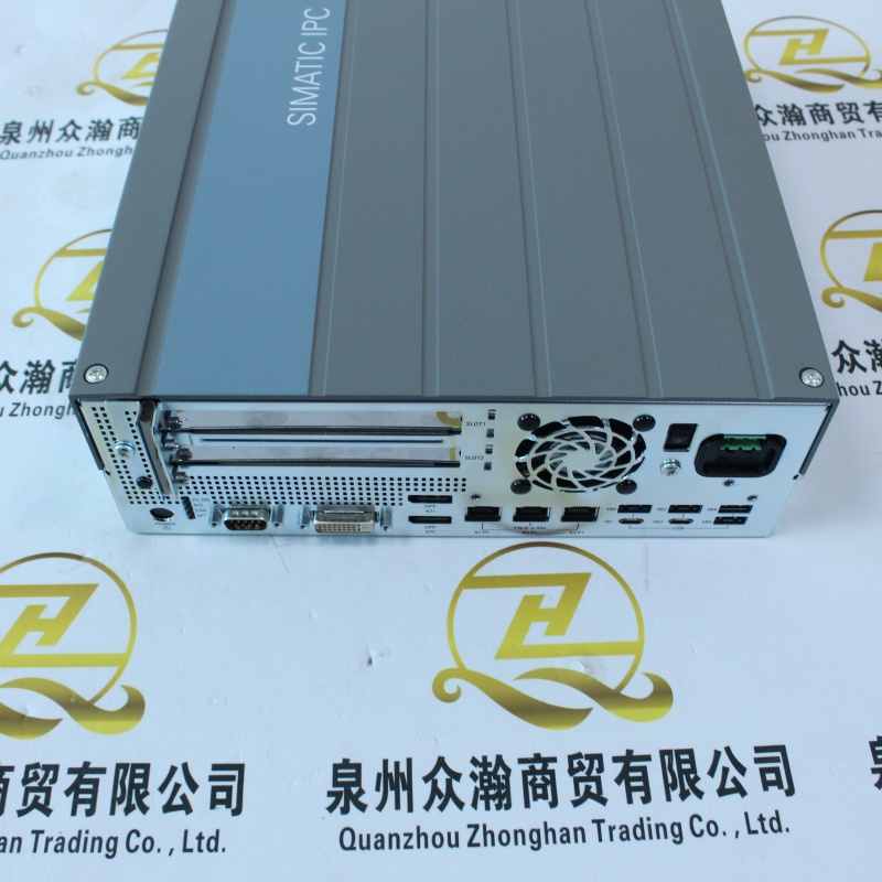 SIEMENS 工控机 6AG4131-3GJ20-1AA1 (3).JPG